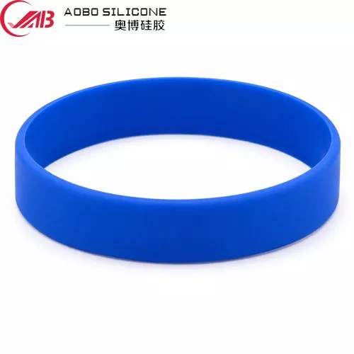 Pulseras de silicona: la combinación perfecta de moda y funcionalidad